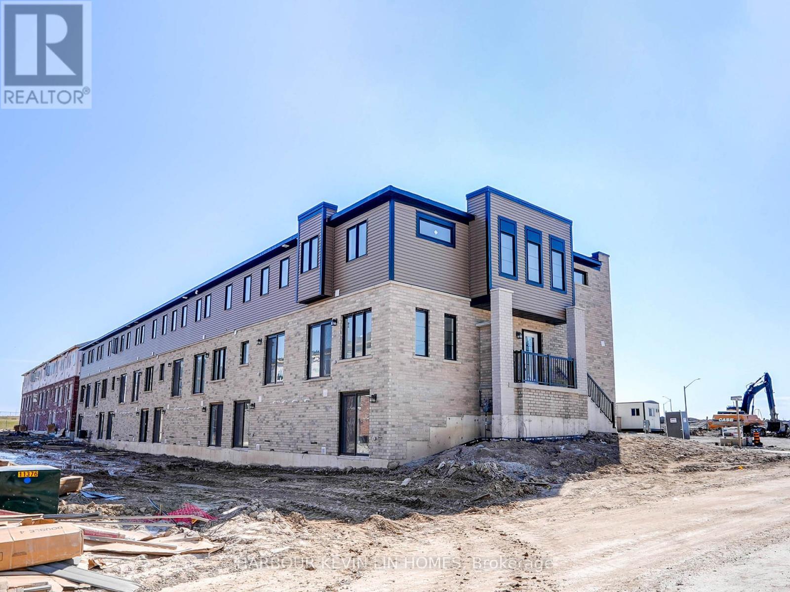 Photo 34 of 30 Wheatfield Road, Barrie ON