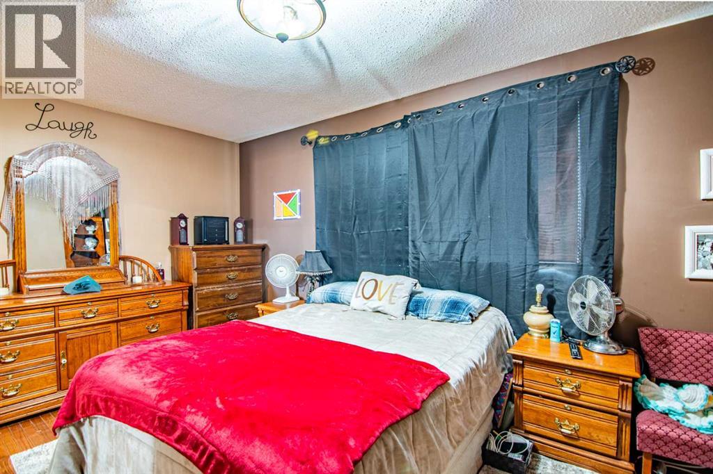 Photo 21 of 84 Pearson Crescent, Red Deer AB
