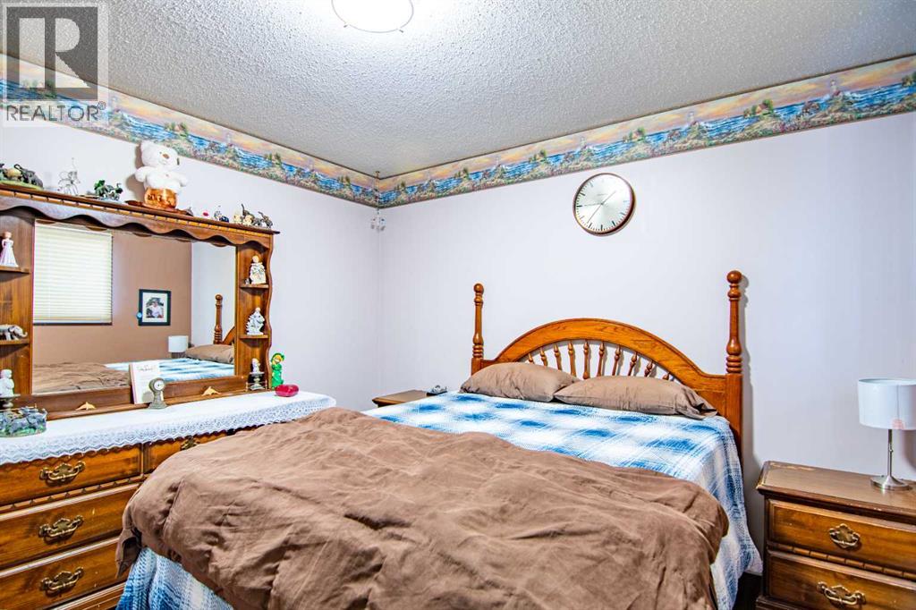 Photo 22 of 84 Pearson Crescent, Red Deer AB