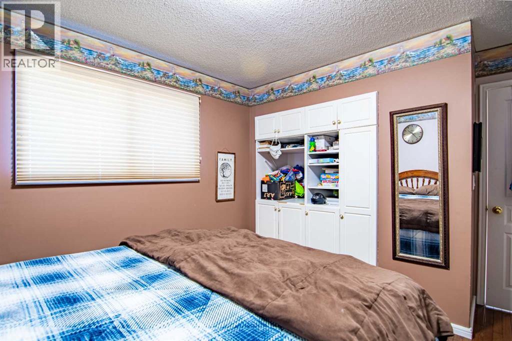 Photo 24 of 84 Pearson Crescent, Red Deer AB