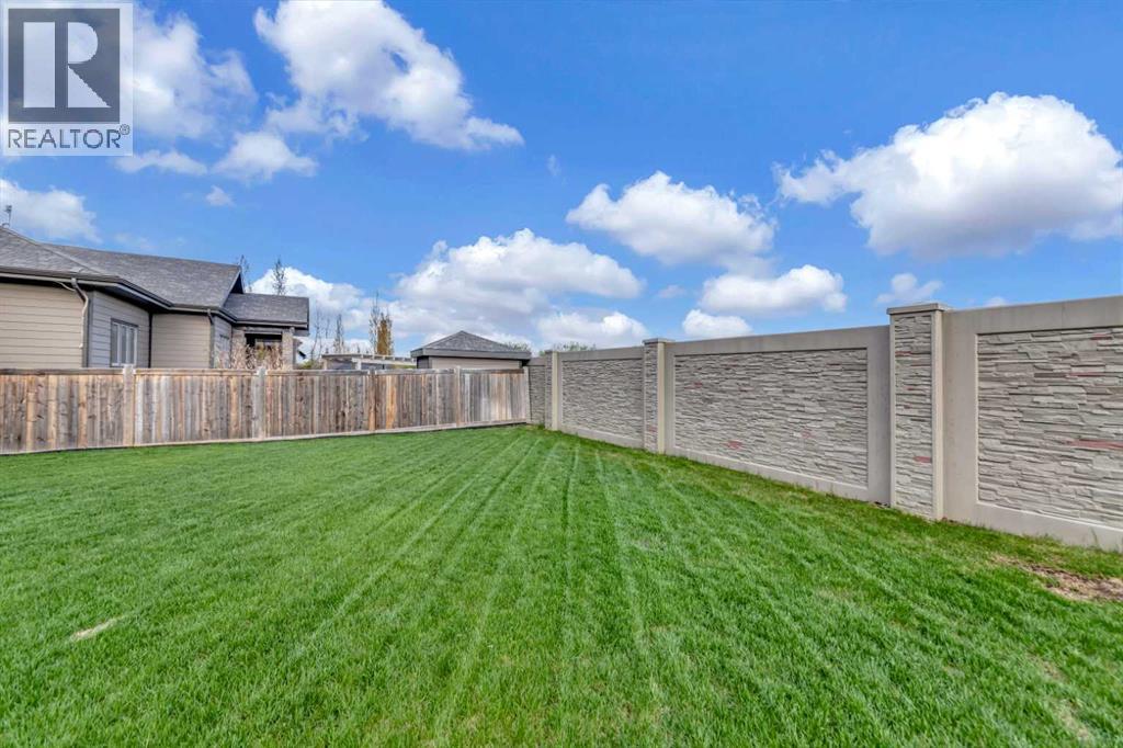 Photo 42 of 51 2715 73 Avenue, Lloydminster AB