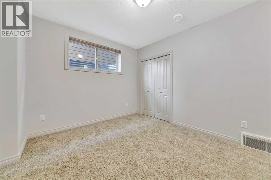 Photo 33 of 51 2715 73 Avenue, Lloydminster AB