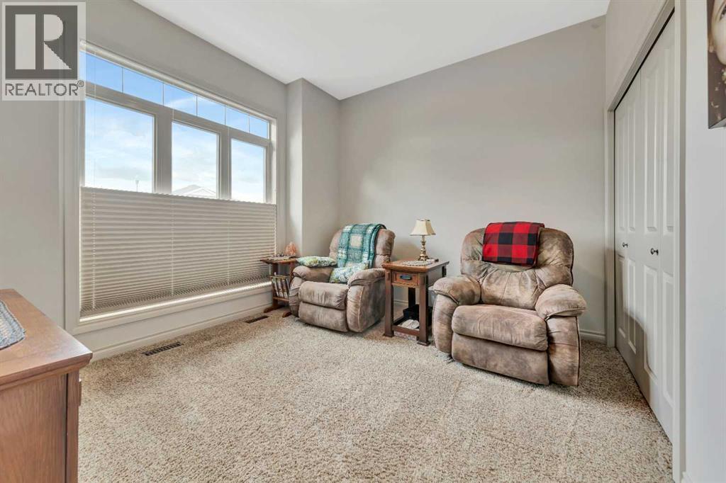 Photo 16 of 51 2715 73 Avenue, Lloydminster AB