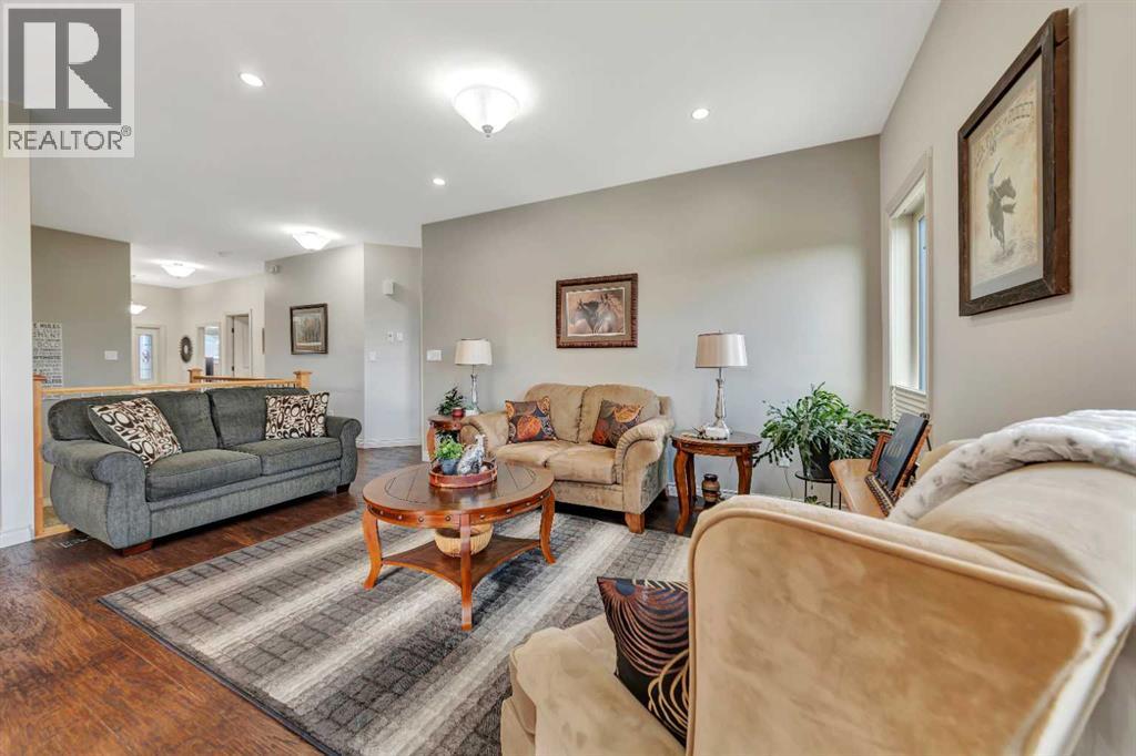 Photo 6 of 51 2715 73 Avenue, Lloydminster AB