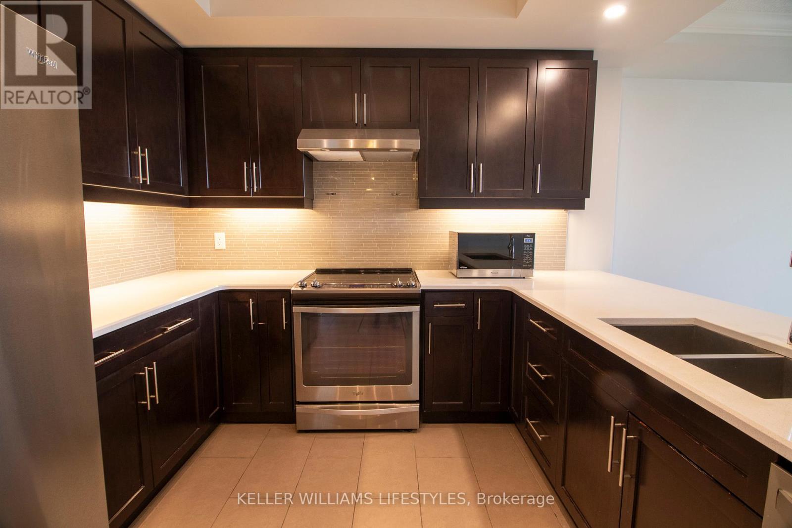 Photo 18 of 512 260 Village Walk Boulevard, London North ON