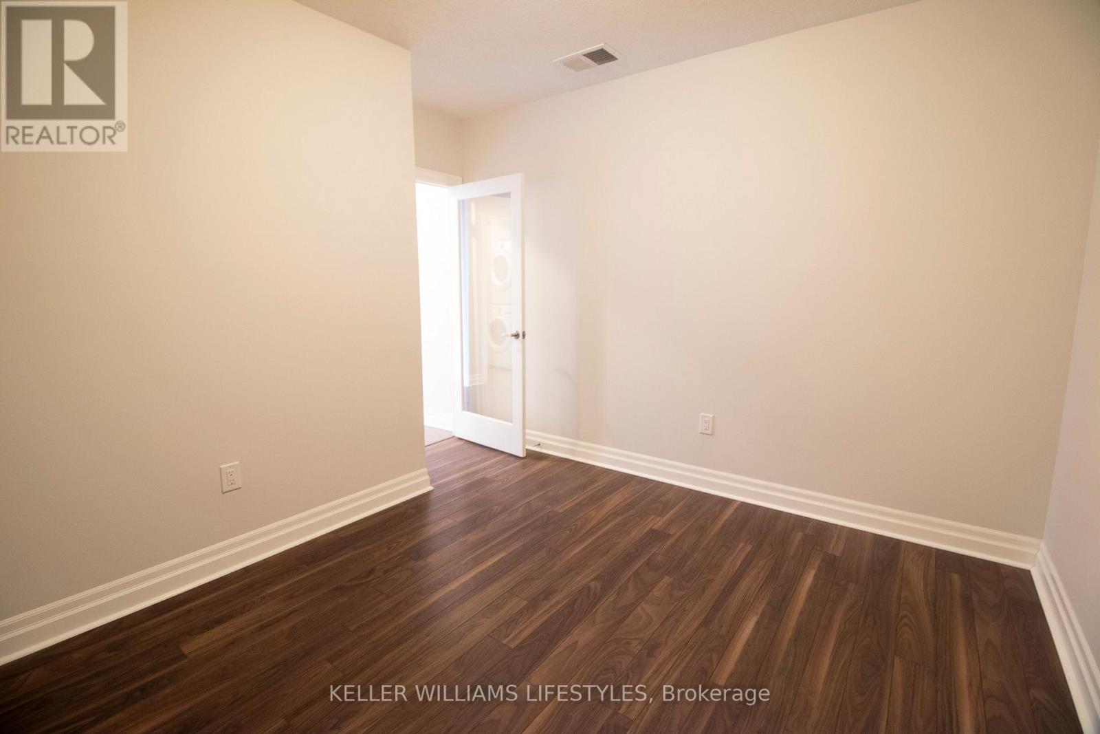 Photo 31 of 512 260 Village Walk Boulevard, London North ON