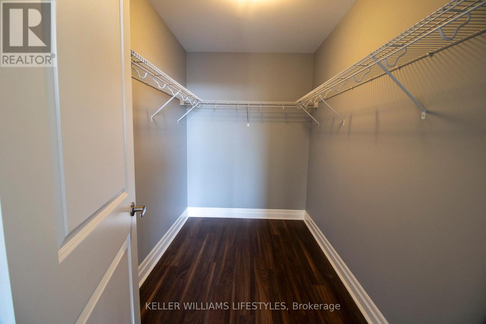 Photo 36 of 512 260 Village Walk Boulevard, London North ON