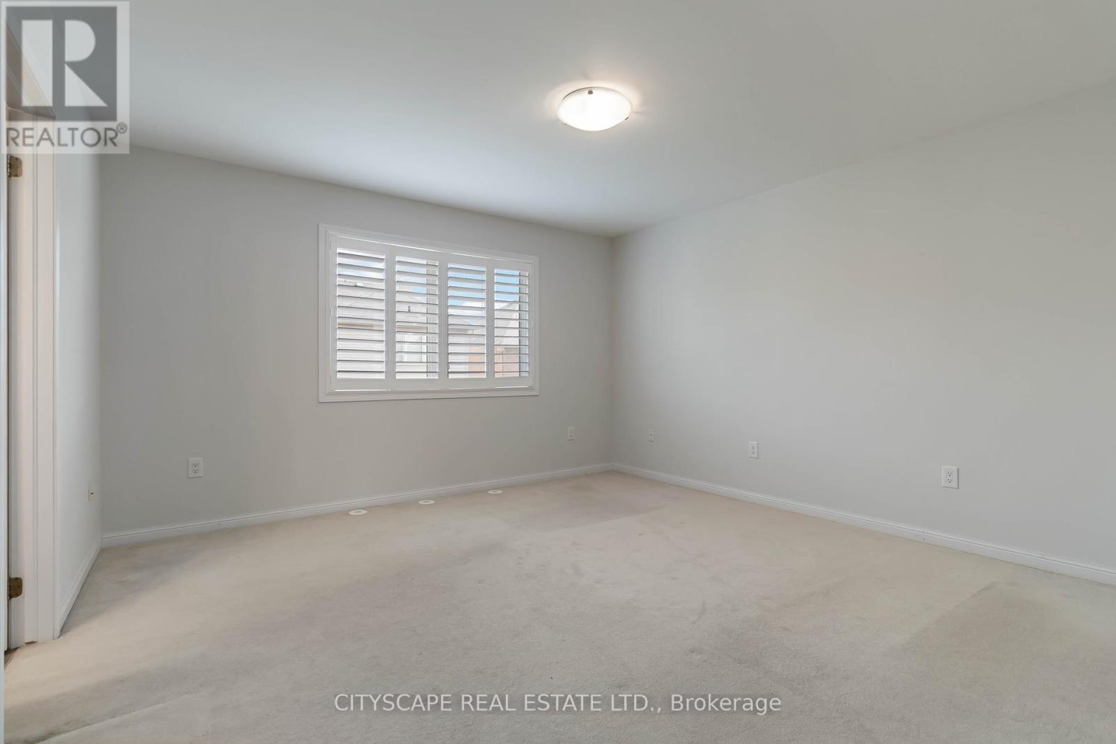 Photo 16 of 256 Whetham Heights, Milton ON