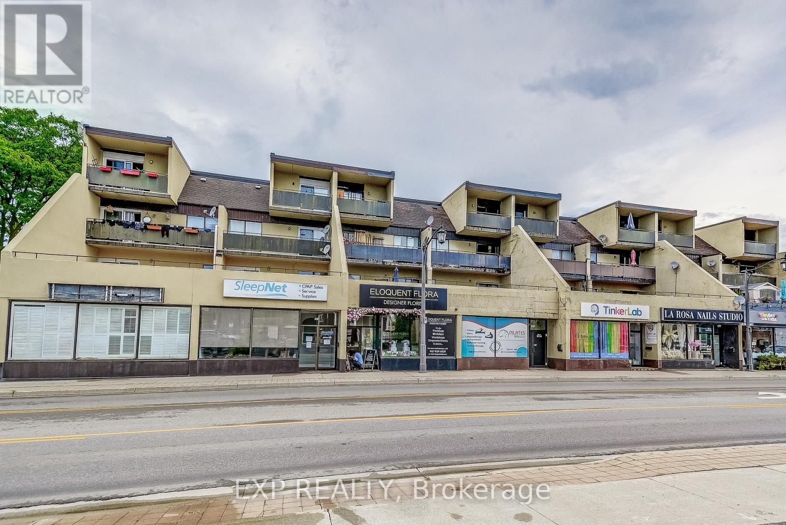 Photo 2 of 1 11 Court Street N, Milton ON