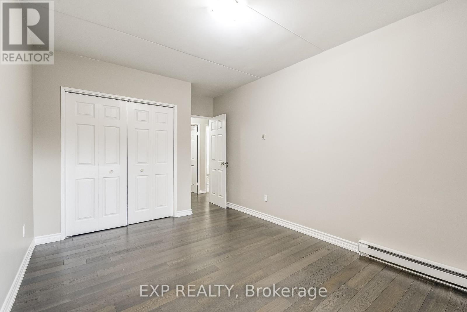 Photo 29 of 1 11 Court Street N, Milton ON