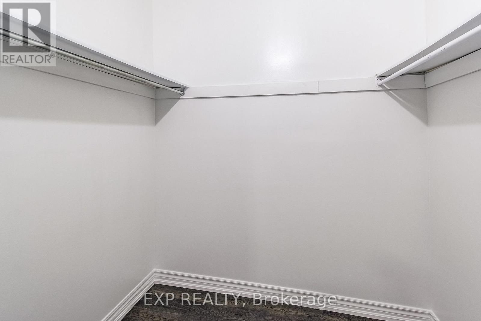 Photo 34 of 1 11 Court Street N, Milton ON