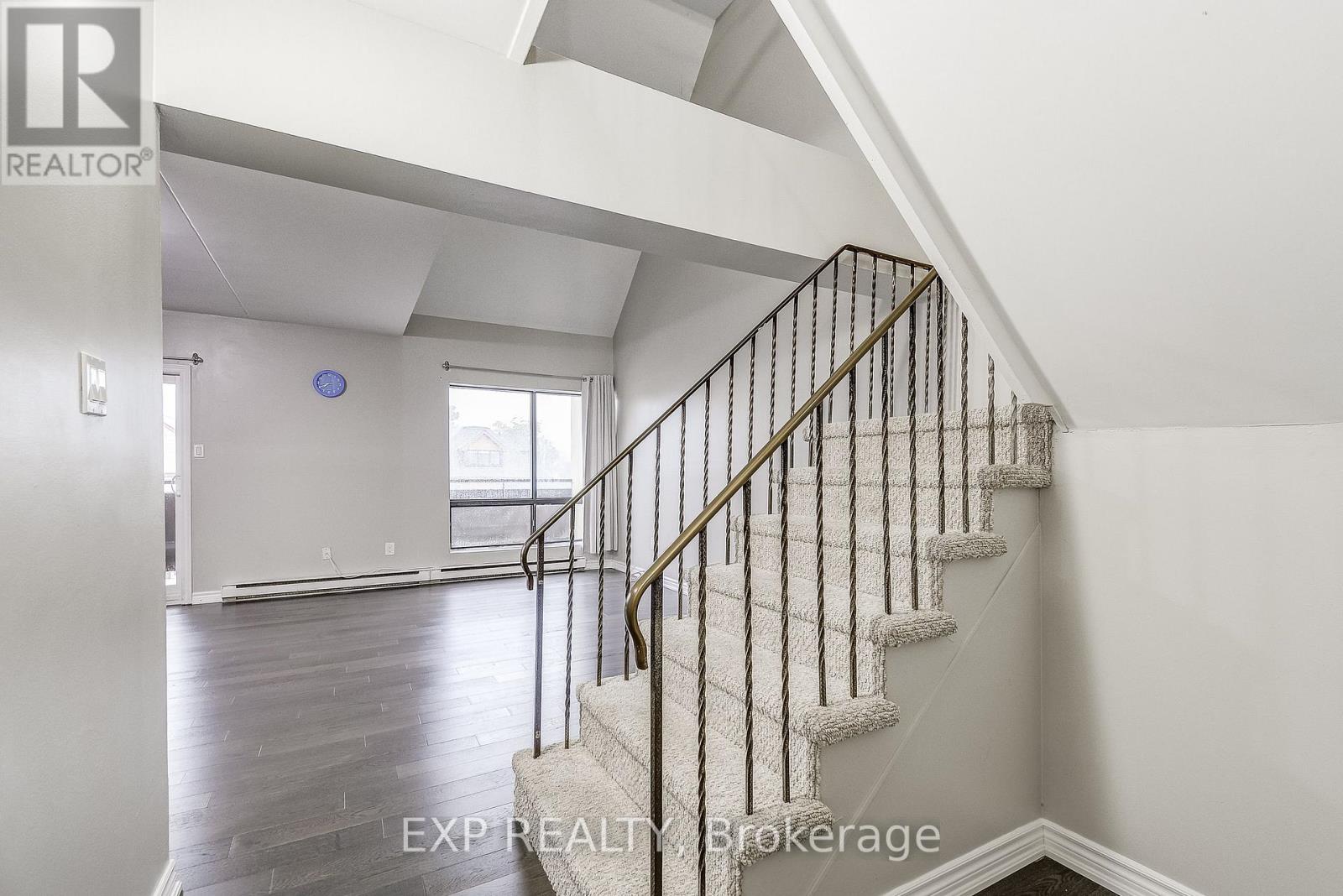 Photo 17 of 6 11 Court Street N, Milton ON
