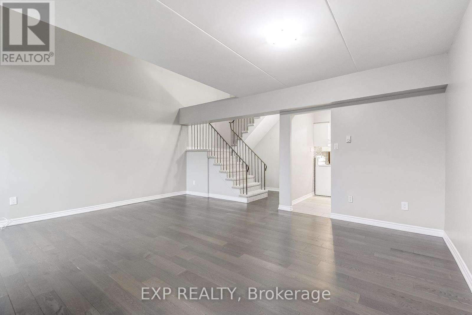 Photo 20 of 6 11 Court Street N, Milton ON
