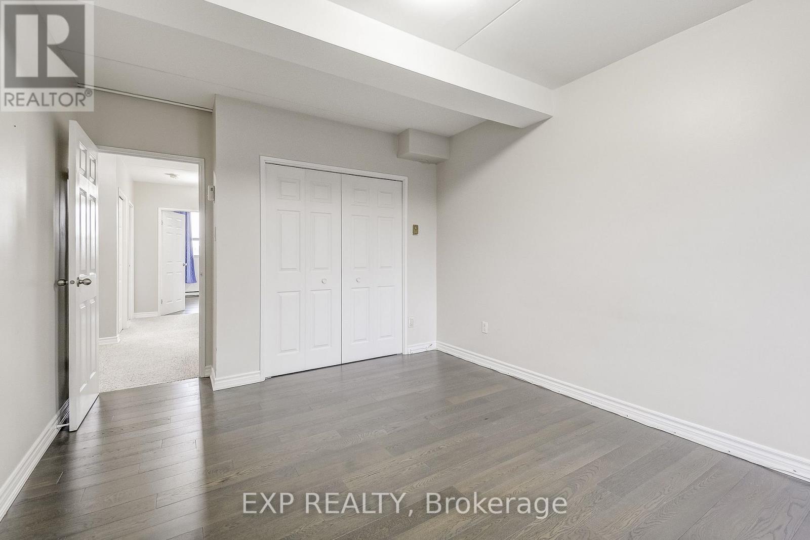 Photo 34 of 6 11 Court Street N, Milton ON