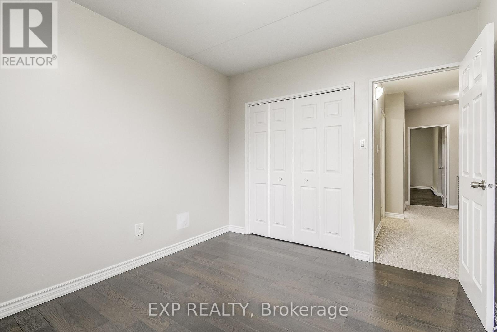 Photo 42 of 6 11 Court Street N, Milton ON