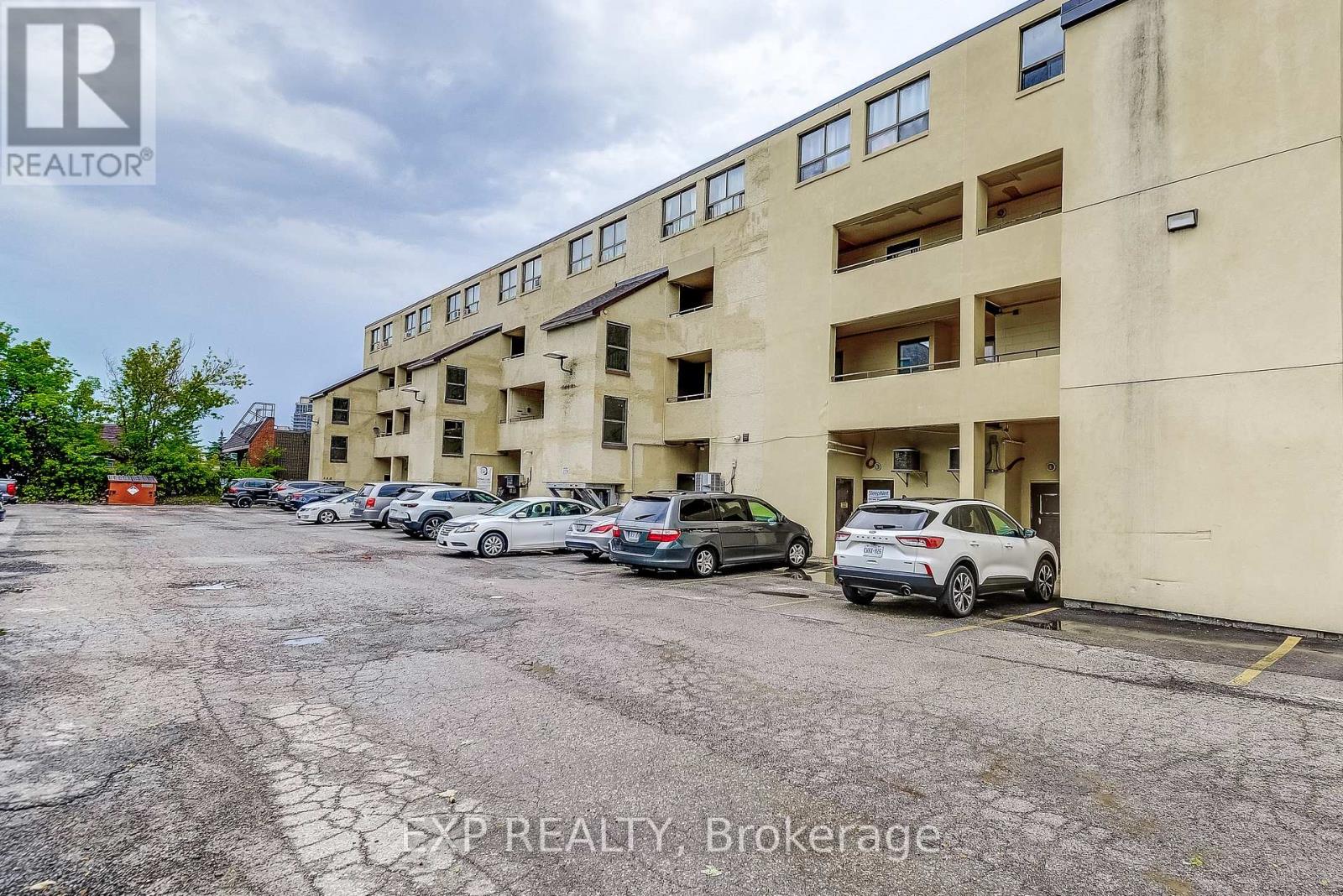 Photo 46 of 6 11 Court Street N, Milton ON