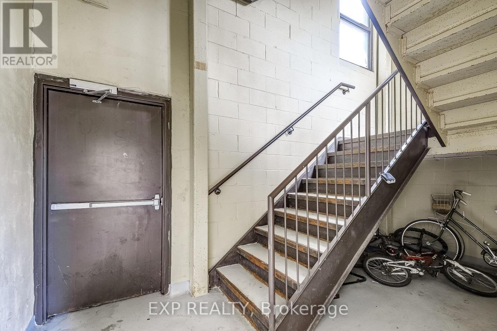 Photo 6 of 6 11 Court Street N, Milton ON