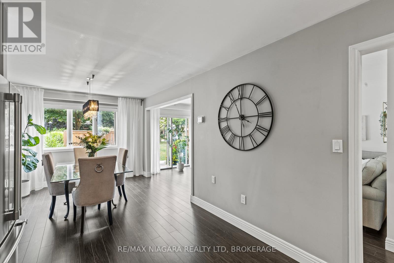 Photo 14 of 28 275 Pelham Road, St Catharines ON