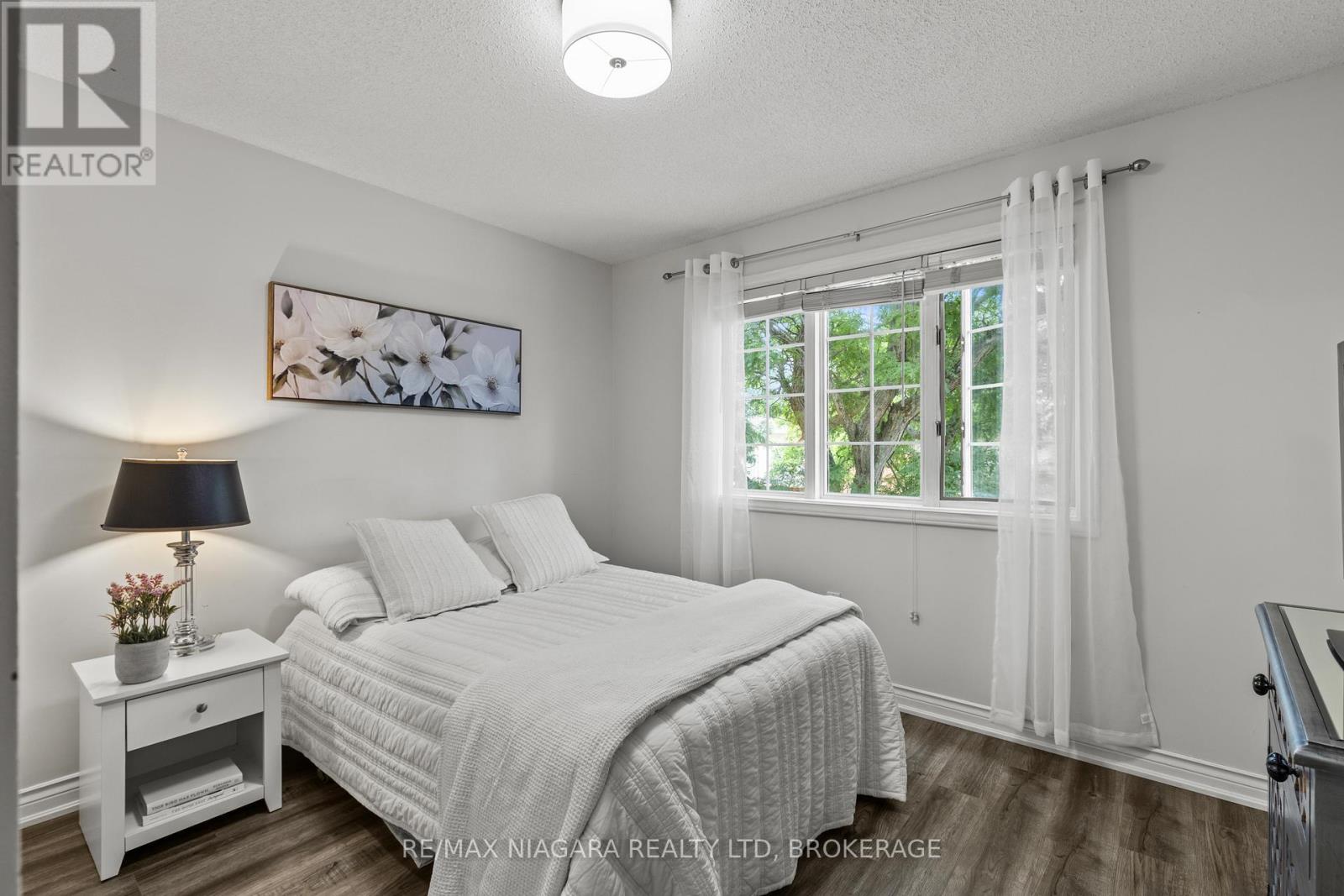 Photo 19 of 28 275 Pelham Road, St Catharines ON