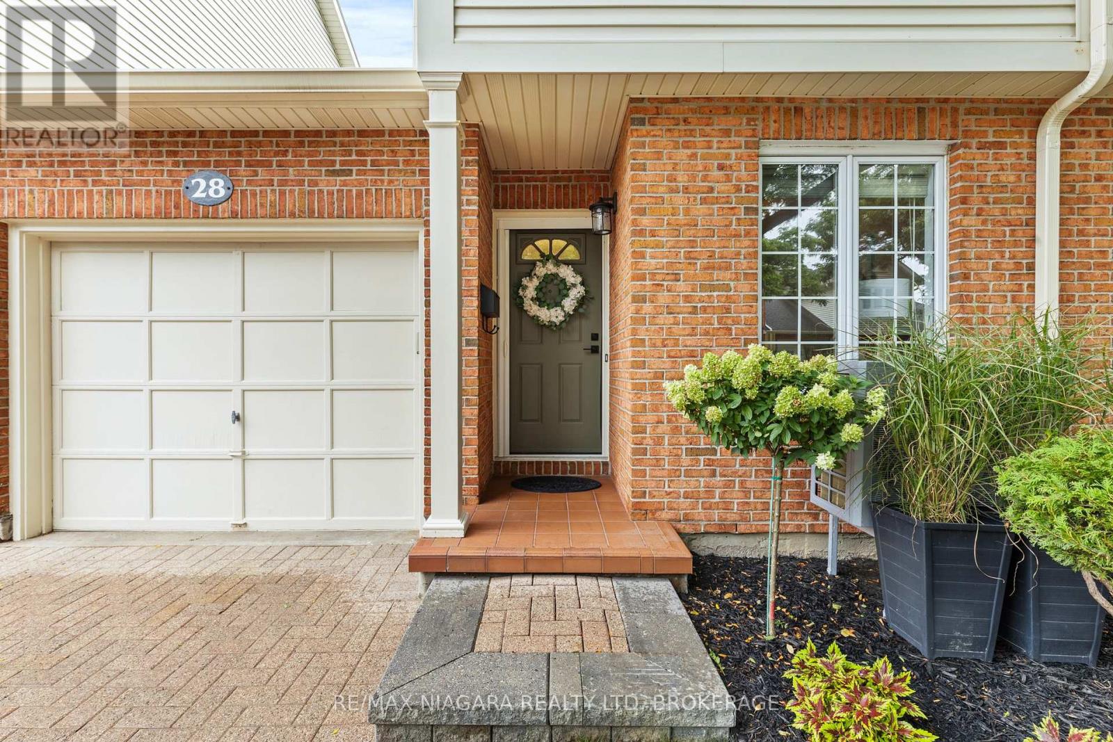 Photo 4 of 28 275 Pelham Road, St Catharines ON