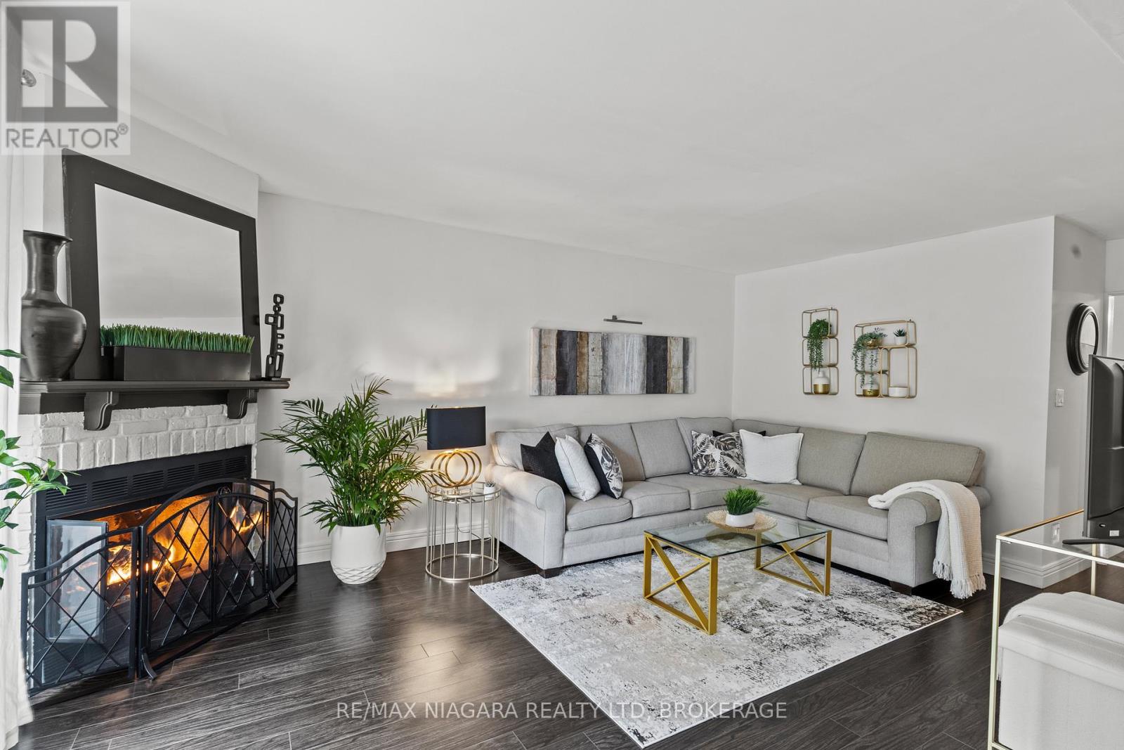 Photo 8 of 28 275 Pelham Road, St Catharines ON
