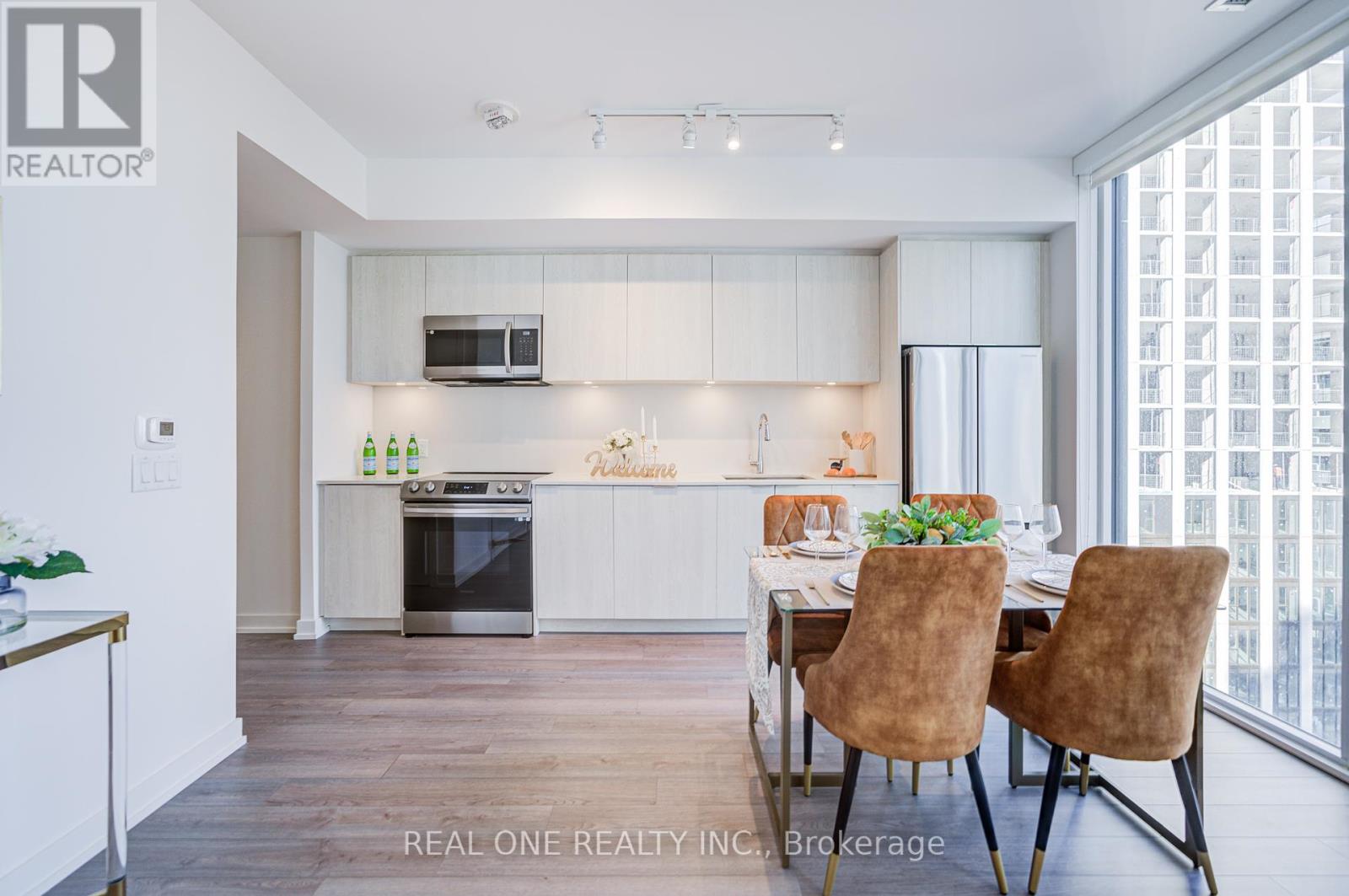Photo 16 of 2803 357 King Street W, Toronto ON