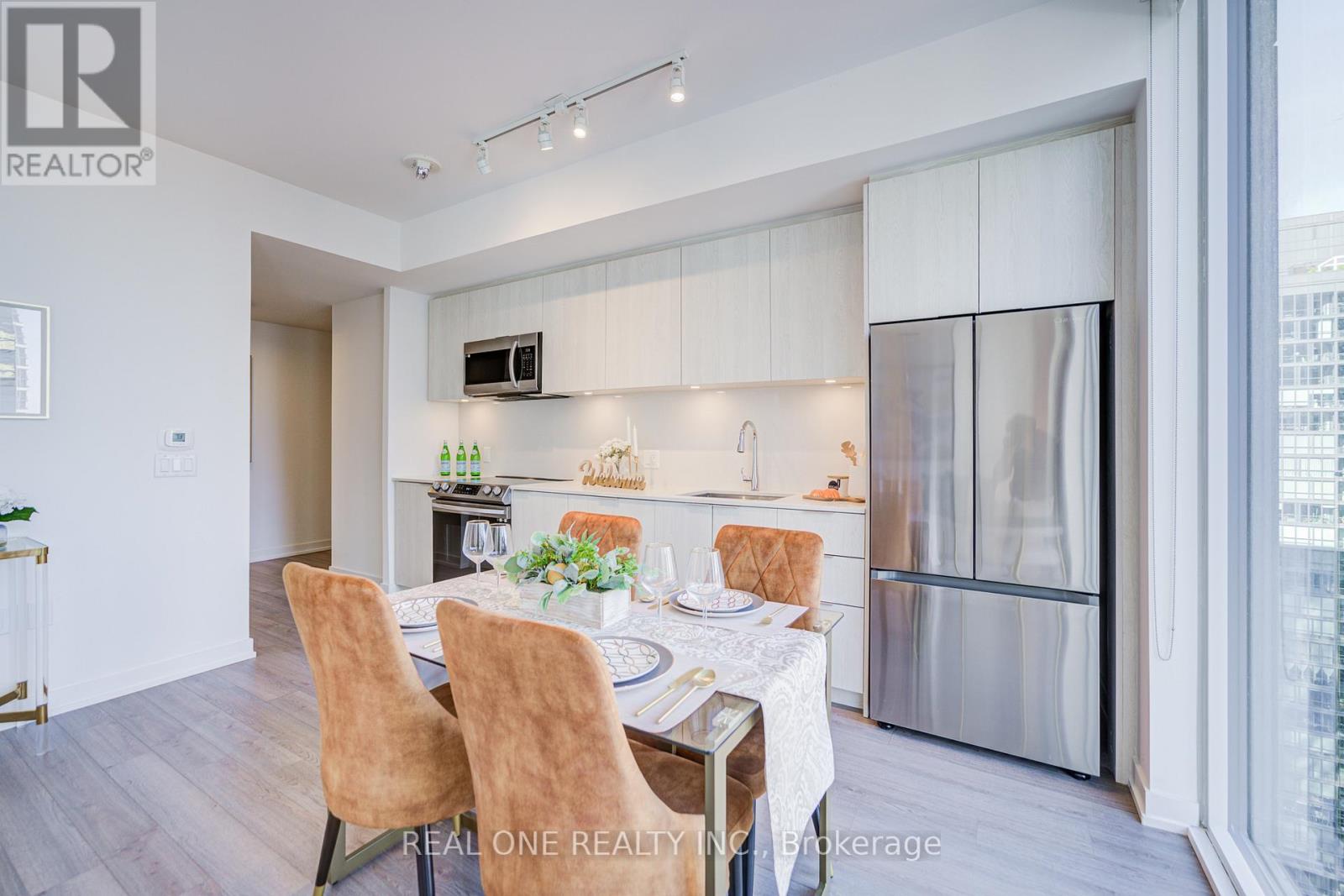 Photo 26 of 2803 357 King Street W, Toronto ON