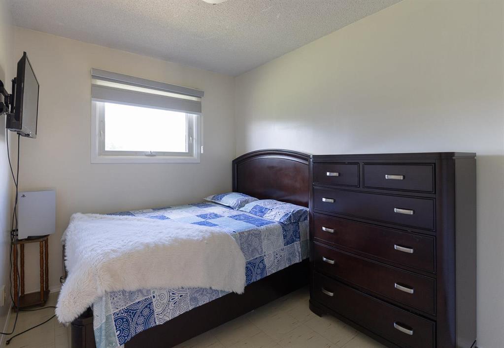 Photo 10 of 24 Rillwood Place, Winnipeg MB