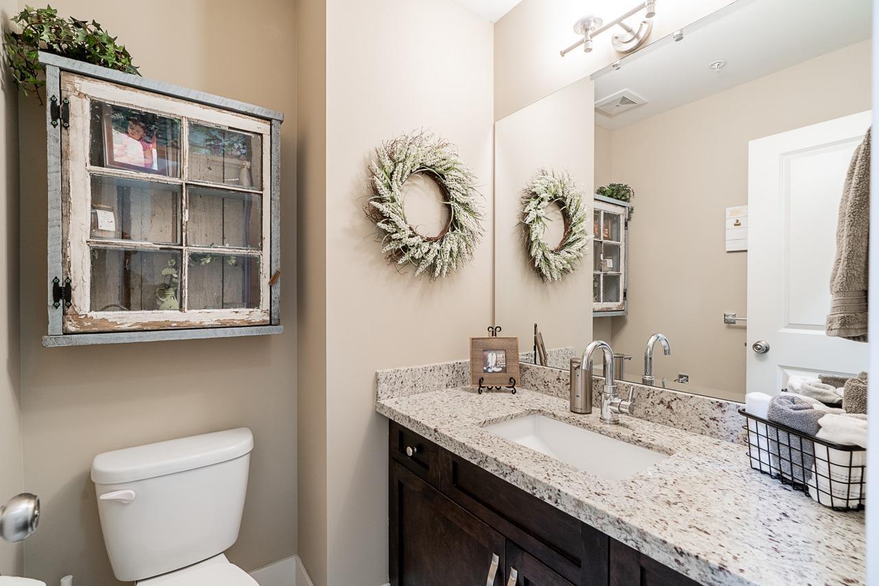 Photo 12 of 17 35298 Marshall Road, Abbotsford BC