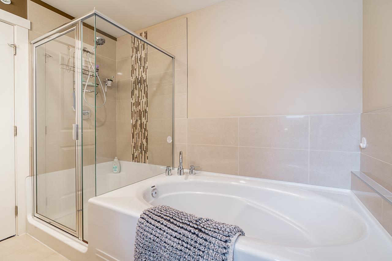 Photo 18 of 17 35298 Marshall Road, Abbotsford BC