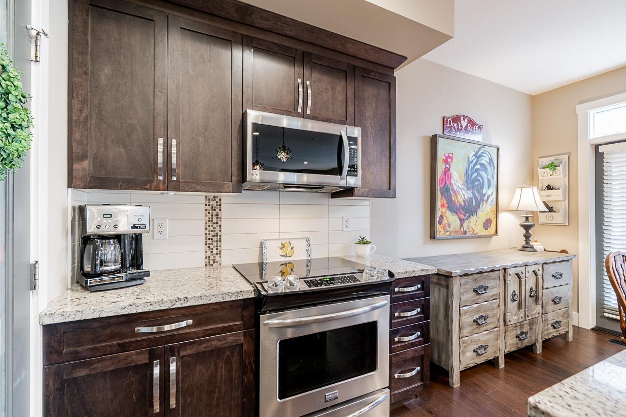 Photo 9 of 17 35298 Marshall Road, Abbotsford BC