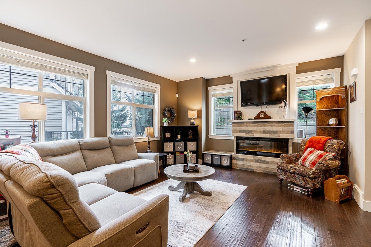 Photo 2 of 17 35298 Marshall Road, Abbotsford BC
