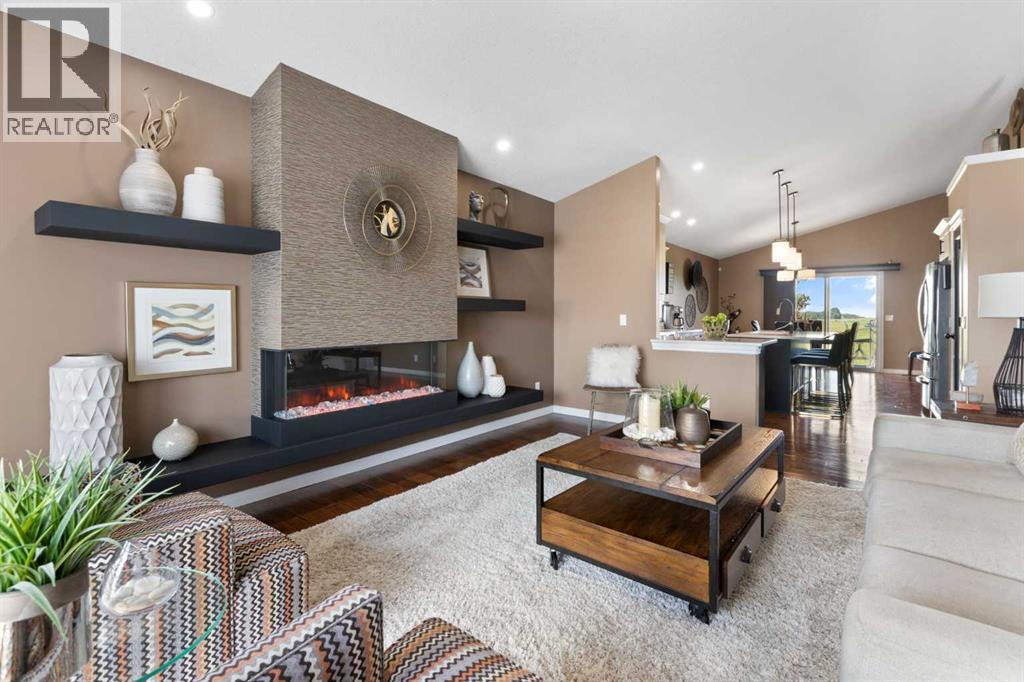 Photo 9 of 164 Hillcrest Boulevard, Strathmore AB