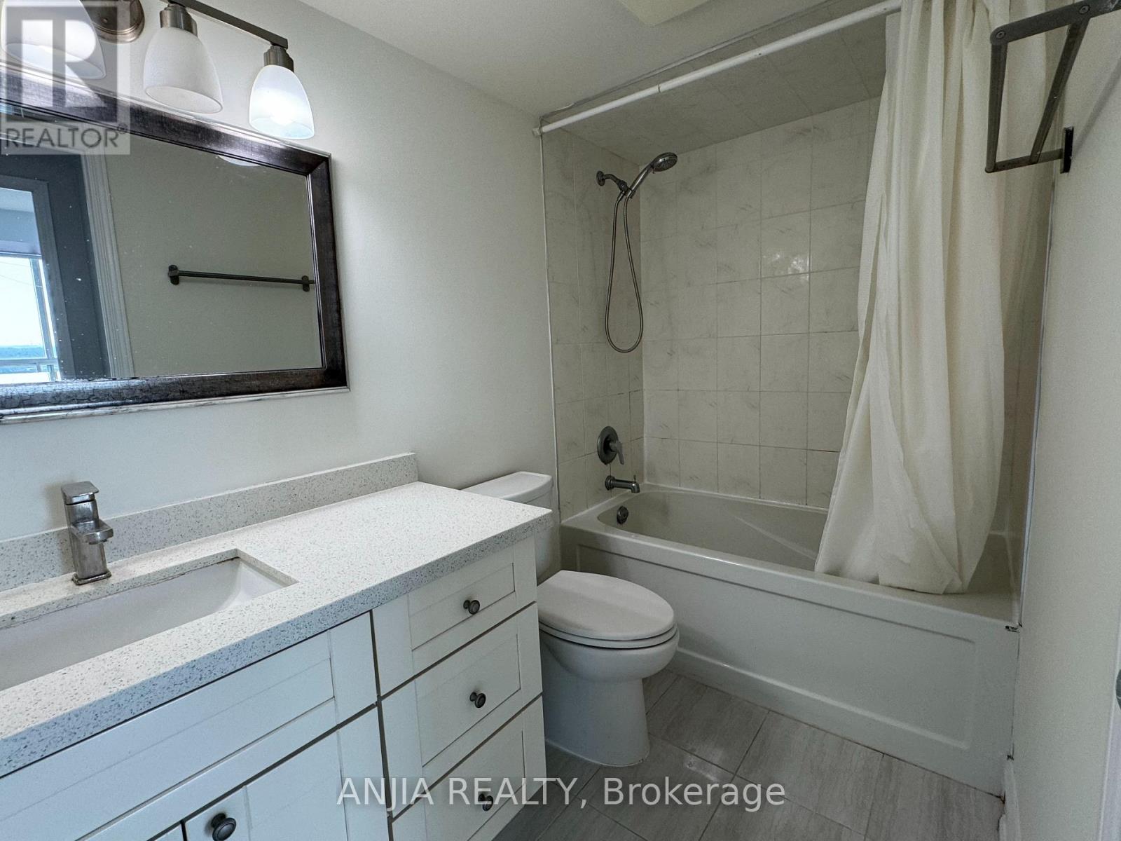 Photo 10 of 2001 3 Pemberton Avenue, Toronto ON
