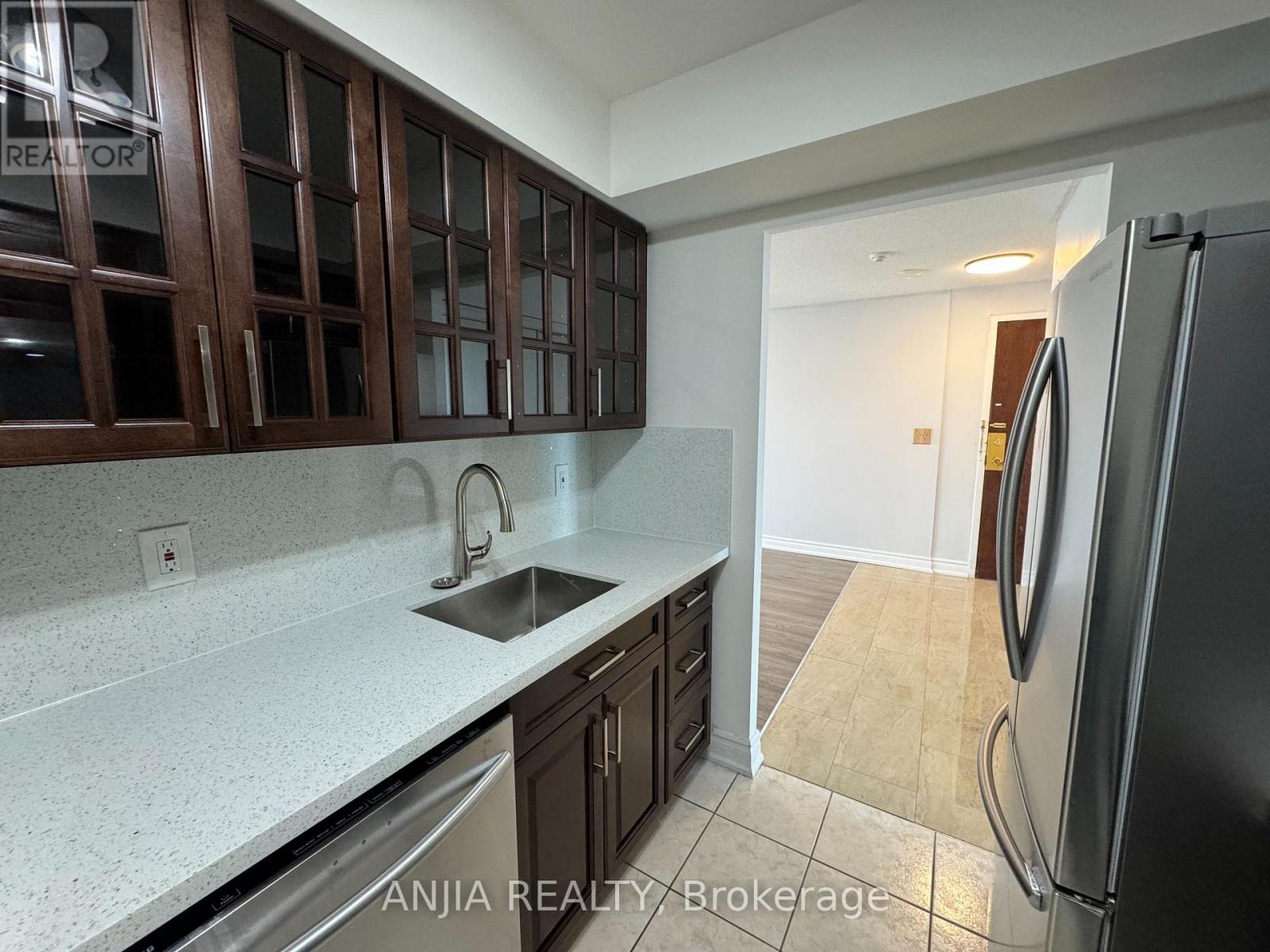Photo 7 of 2001 3 Pemberton Avenue, Toronto ON