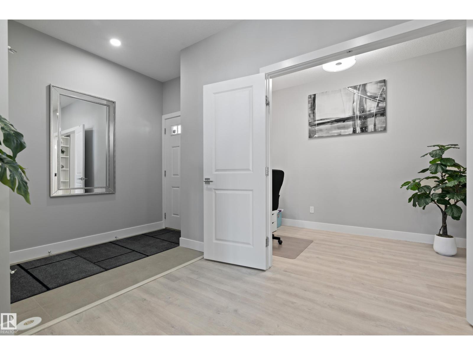 Photo 5 of 2654 Donaghey Cr Sw, Edmonton AB