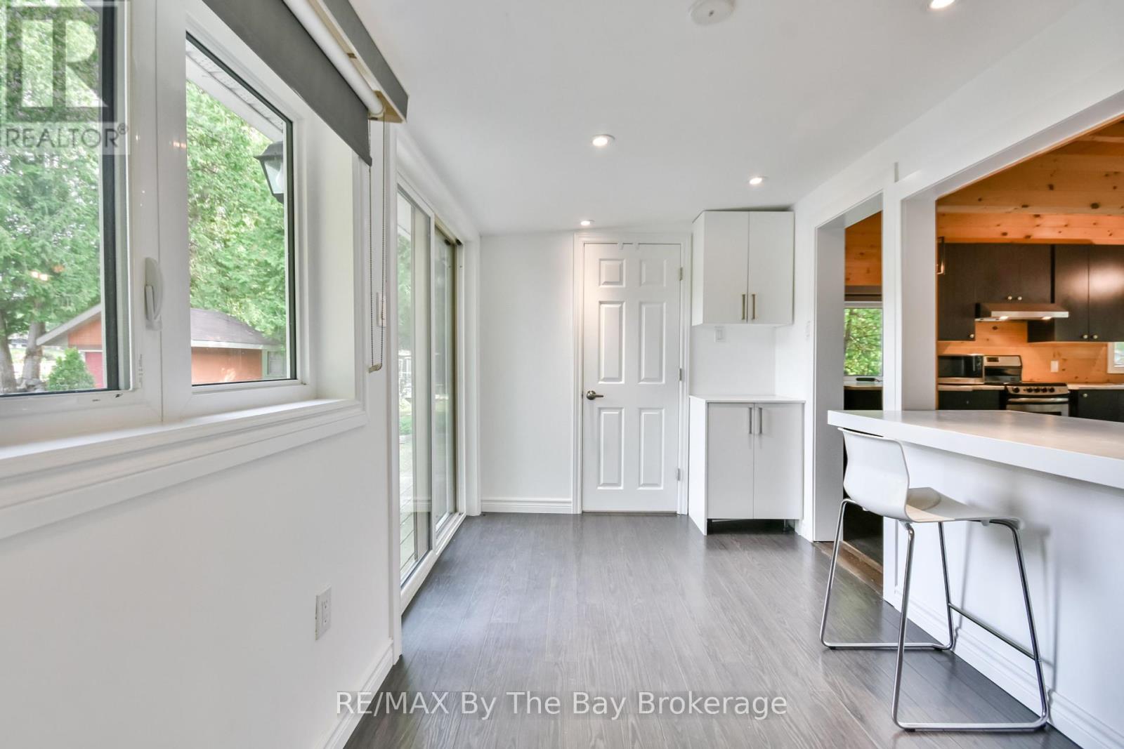 Photo 17 of 578 Oxbow Park Drive, Wasaga Beach ON