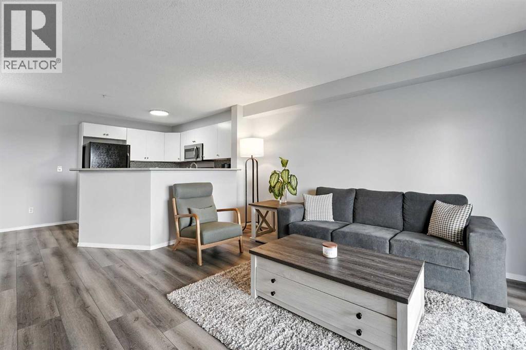 Photo 12 of 7204 304 Mackenzie Way Sw, Airdrie AB