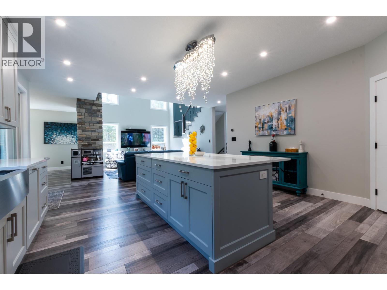 Photo 10 of 10044 Park Meadows Drive, Prince George BC