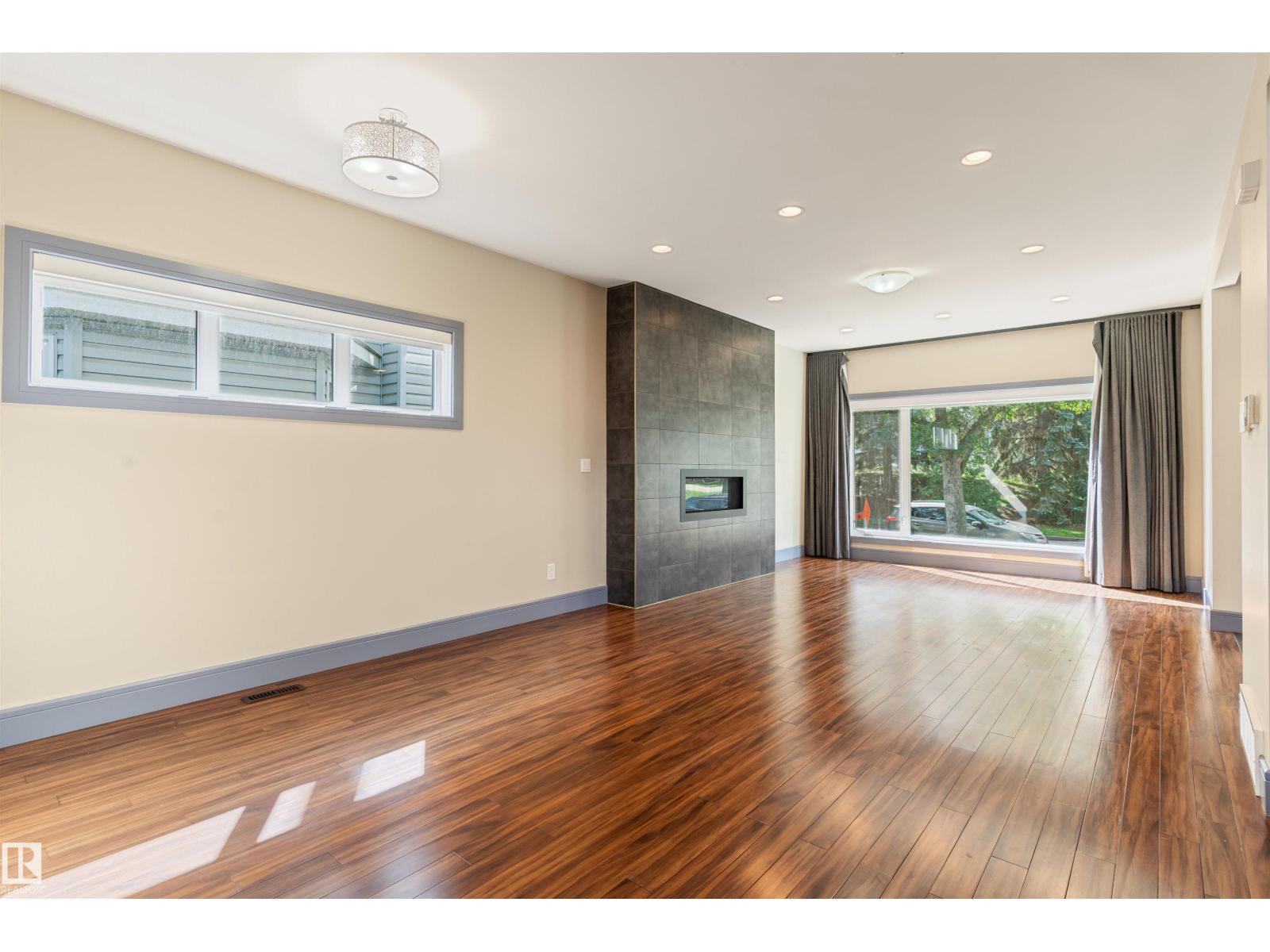 Photo 14 of 9533 101 Street Nw, Edmonton AB