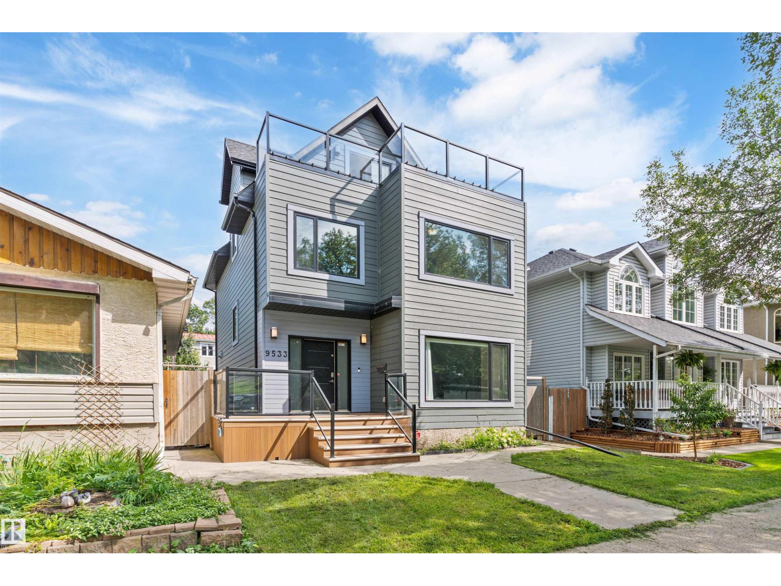 Photo 4 of 9533 101 Street Nw, Edmonton AB