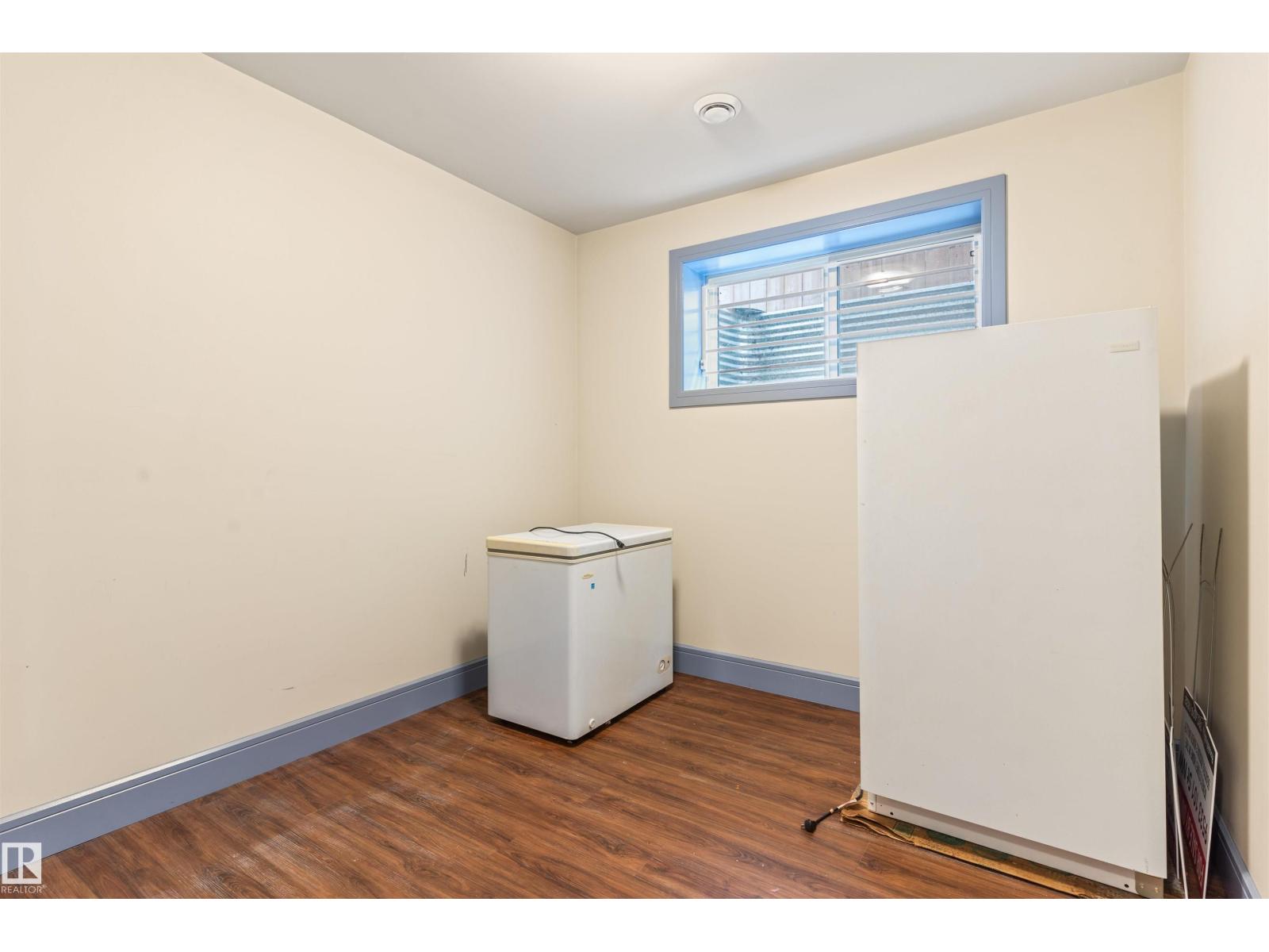 Photo 42 of 9533 101 Street Nw, Edmonton AB