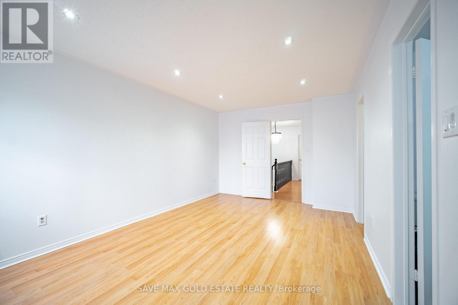 Photo 35 of 321 Perry Road, Orangeville ON
