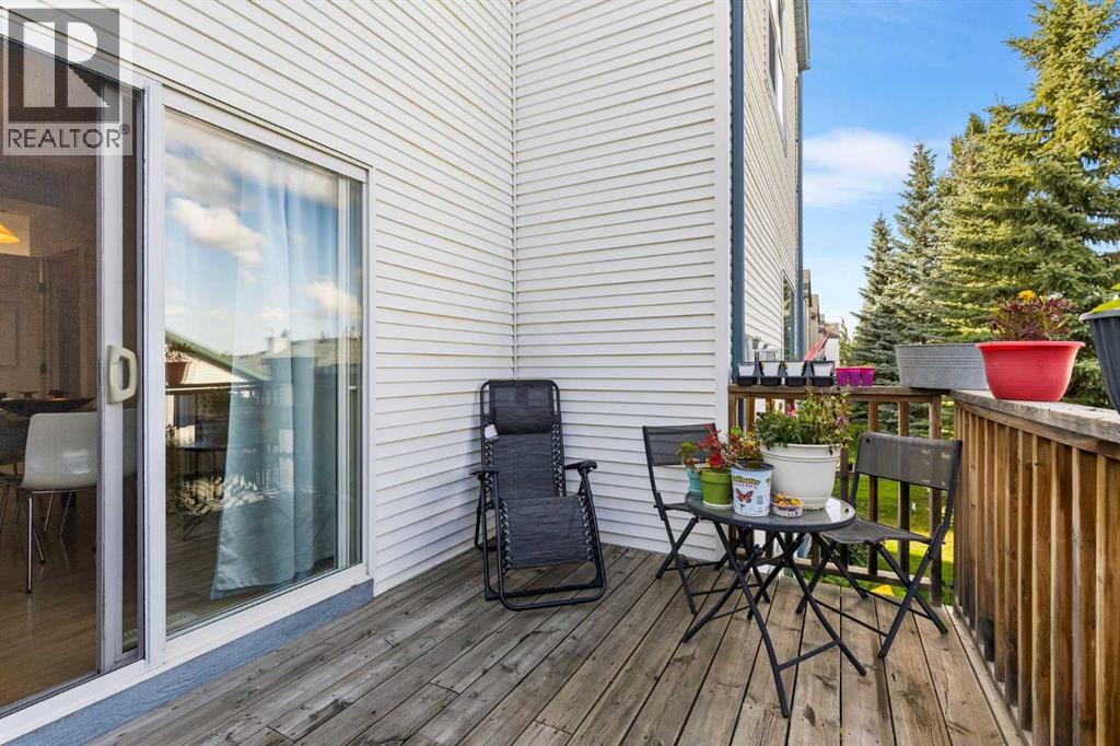 Photo 27 of 76 Bridlewood View Sw, Calgary AB