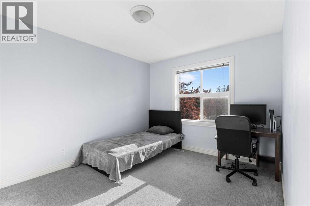 Photo 21 of 76 Bridlewood View Sw, Calgary AB