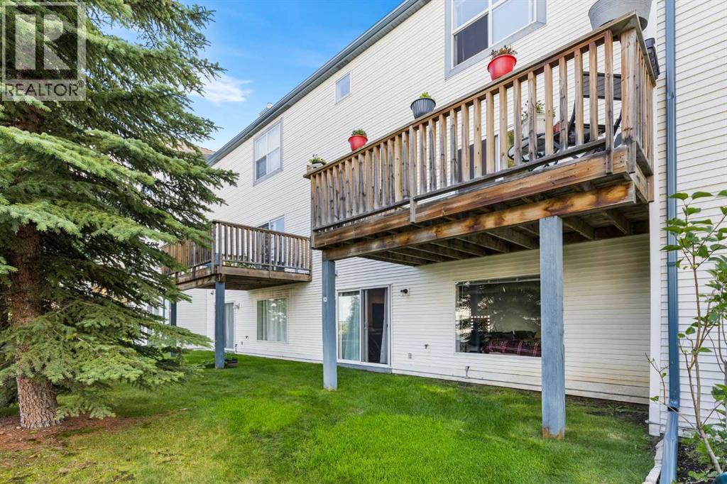 Photo 29 of 76 Bridlewood View Sw, Calgary AB