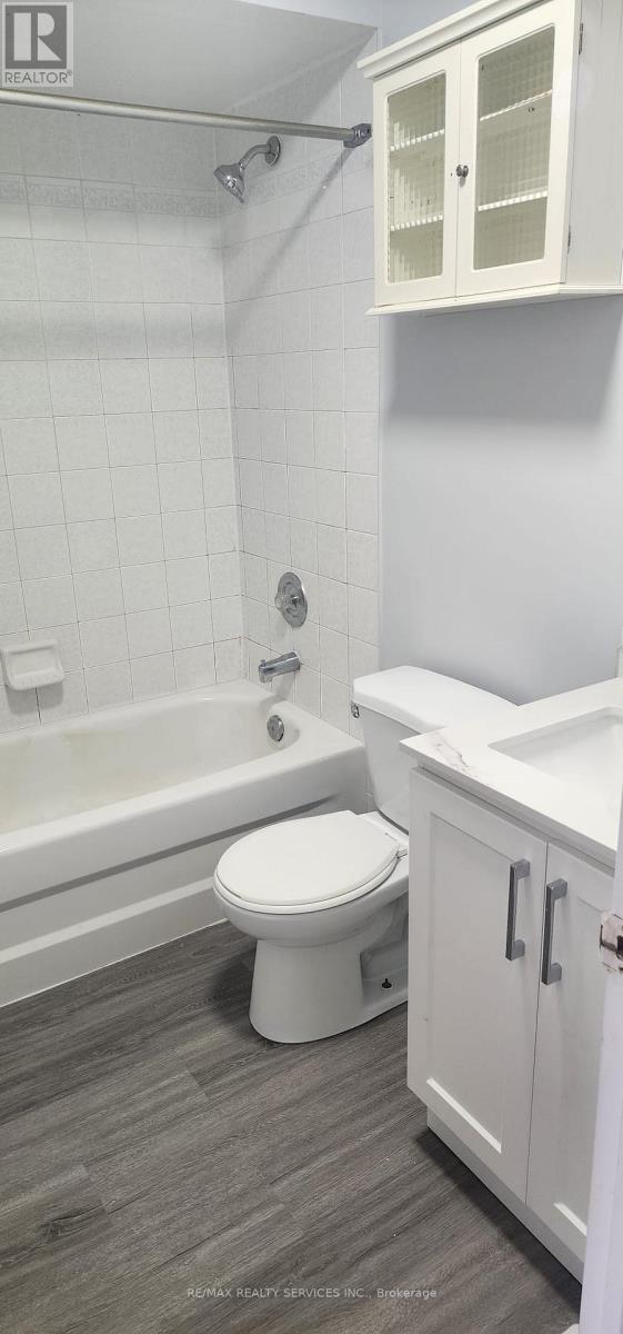 Photo 10 of 24 1292 Sherwood Mills Boulevard, Mississauga ON