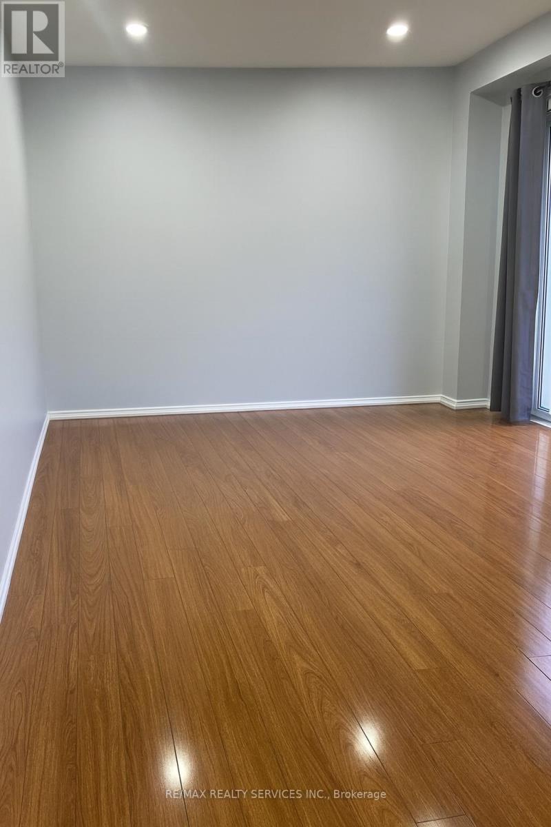 Photo 2 of 24 1292 Sherwood Mills Boulevard, Mississauga ON