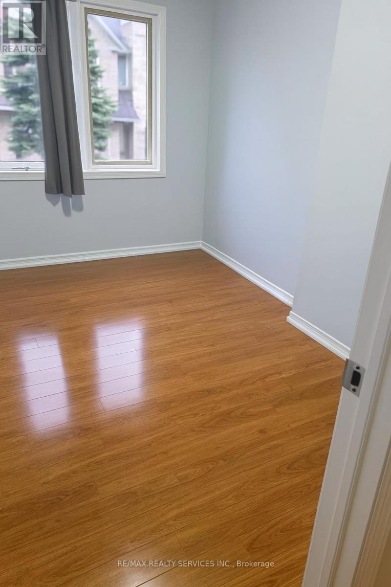 Photo 22 of 24 1292 Sherwood Mills Boulevard, Mississauga ON