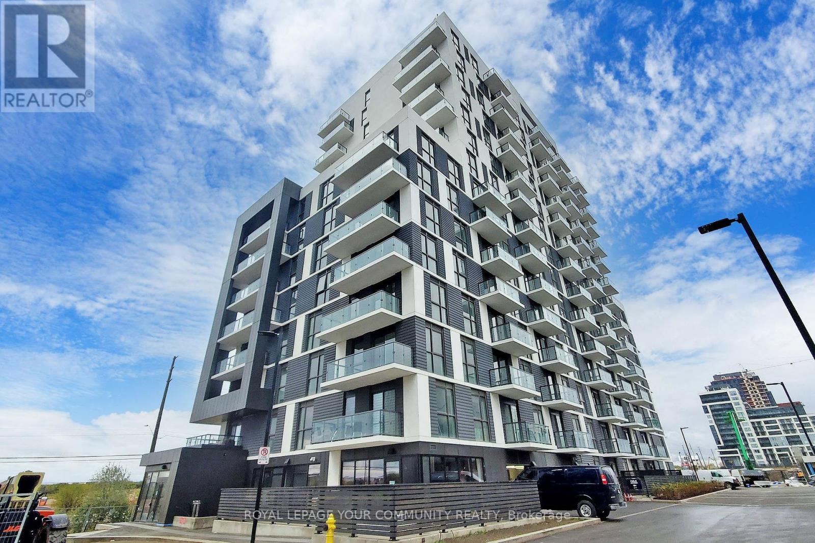Photo 1 of 611 345 Wheat Boom Drive, Oakville ON